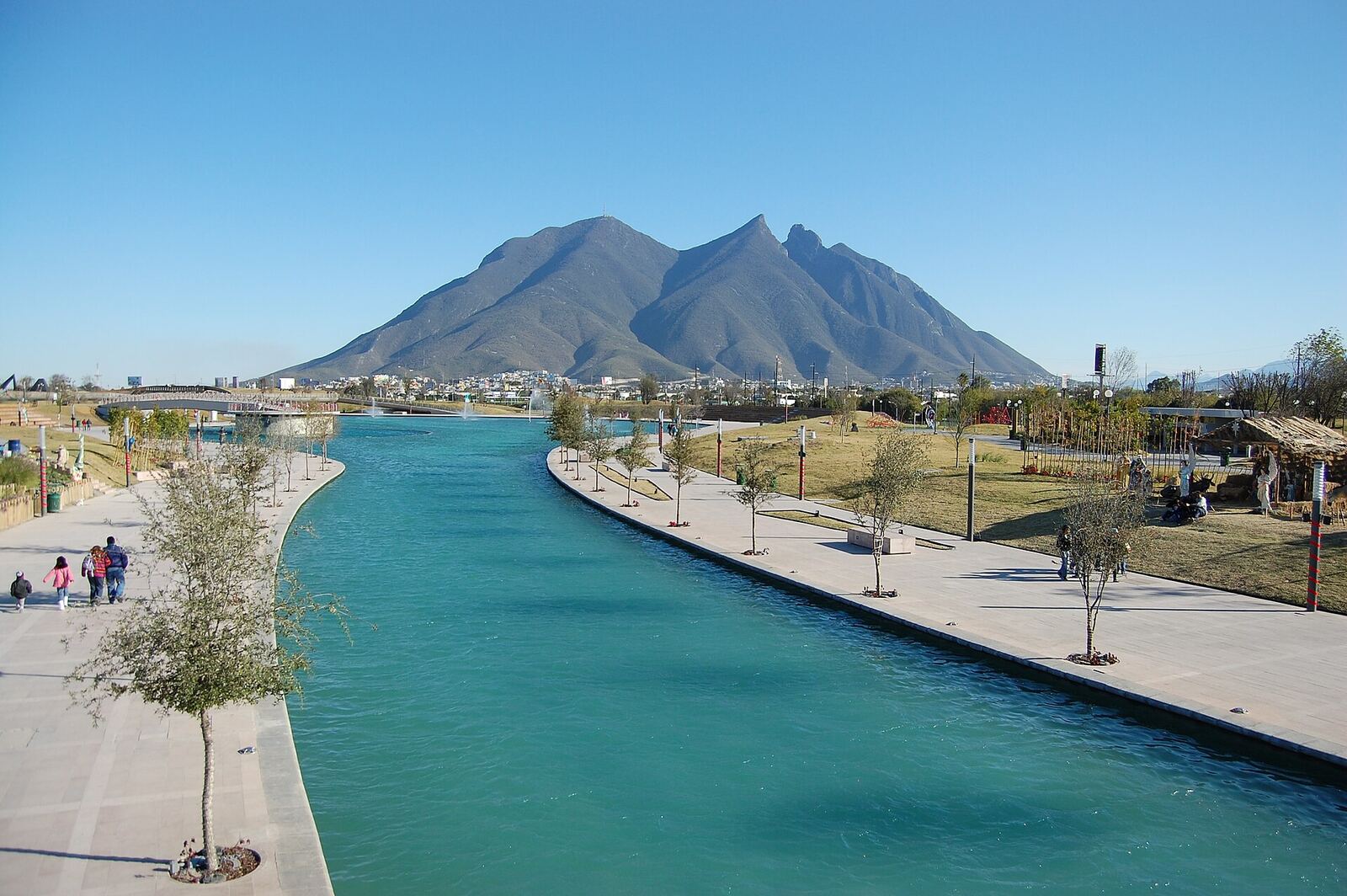 Paseo Santa Lucía, Monterrey